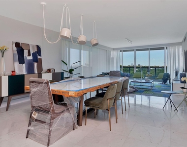 2127 Brickell Ave - Photo Thumbnail 0