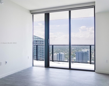 1000 Brickell Plaza - Photo Thumbnail 9