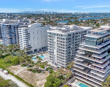 8925 Collins Ave - Photo Thumbnail 26