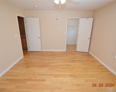 2613 Heathrow Street - Photo Thumbnail 12