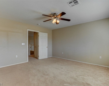 10940 Salernes Street - Photo Thumbnail 27