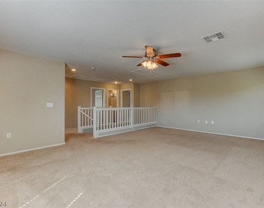 10940 Salernes Street - Photo Thumbnail 24