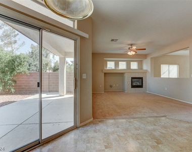 10940 Salernes Street - Photo Thumbnail 16