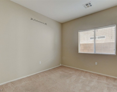 10940 Salernes Street - Photo Thumbnail 21