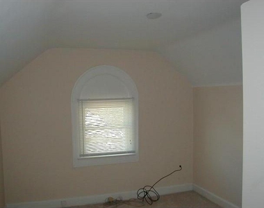 5437 N College Avenue - Photo Thumbnail 7