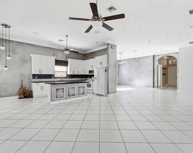 8192 Parini Way - Photo Thumbnail 2