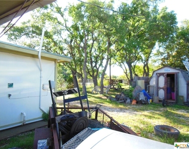 981 Canyon Bend - Photo Thumbnail 15