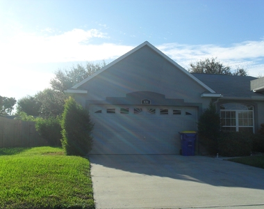 830 Laurel Drive - Photo Thumbnail 1