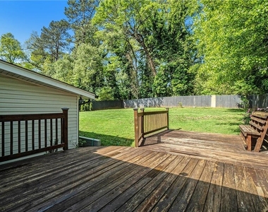 2751 Williamsburg Way - Photo Thumbnail 21