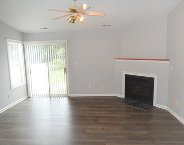 1454 Cimarron Parkway - Photo Thumbnail 13