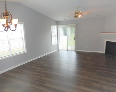 1454 Cimarron Parkway - Photo Thumbnail 9