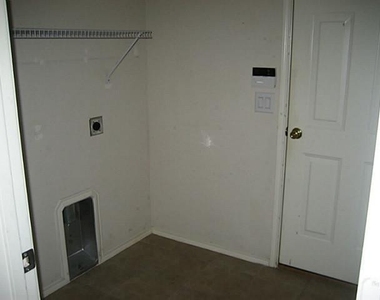 7500 Burton Lane - Photo Thumbnail 25