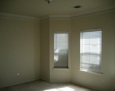 7500 Burton Lane - Photo Thumbnail 23