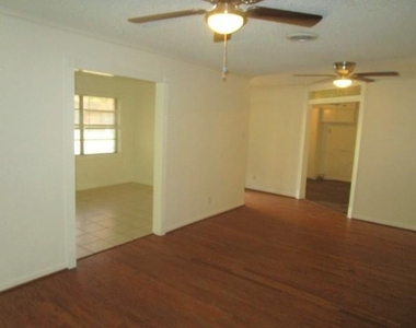 1210 Mcdonald Drive - Photo Thumbnail 1