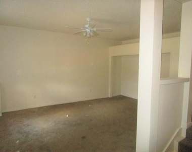 1210 Mcdonald Drive - Photo Thumbnail 12