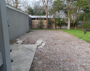 8902 San Benito Way - Photo Thumbnail 10