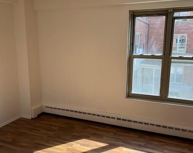 2600 W Berwyn Avenue - Photo Thumbnail 4