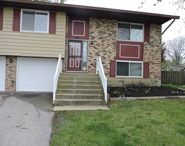 405 Fernwood Drive - Photo Thumbnail 1