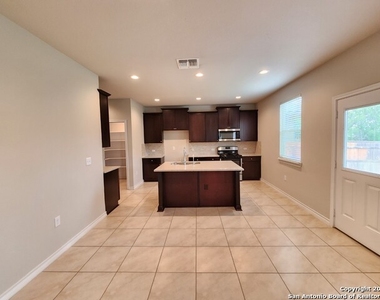 10351 Francisco Way - Photo Thumbnail 6