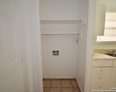 6903 Tallahasse Dr - Photo Thumbnail 6