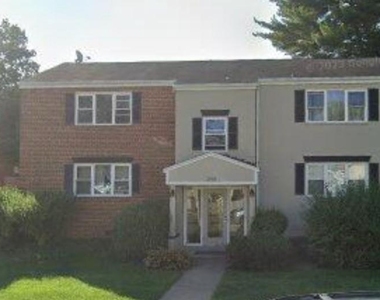 3063 Patrick Henry Dr - Photo Thumbnail 0