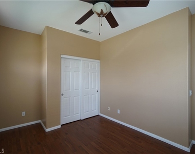 1833 English Oak Way - Photo Thumbnail 29