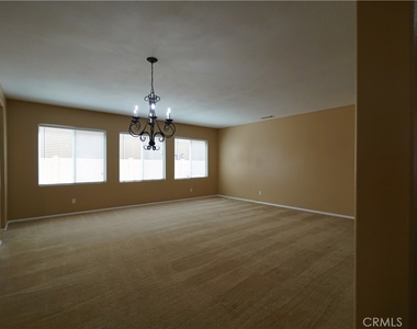 1833 English Oak Way - Photo Thumbnail 4