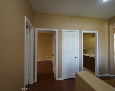 1833 English Oak Way - Photo Thumbnail 24