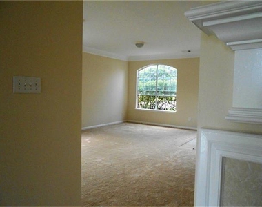 2819 Stone River Lane - Photo Thumbnail 3