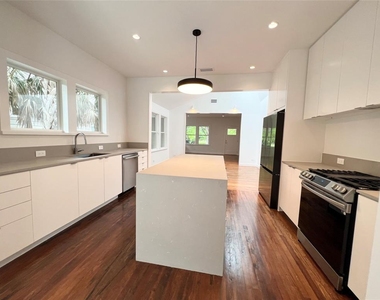 1411 Branard Street - Photo Thumbnail 8