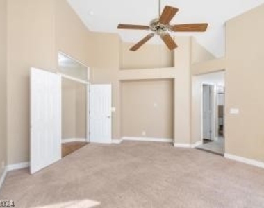 1717 Crystal Creek Circle - Photo Thumbnail 15