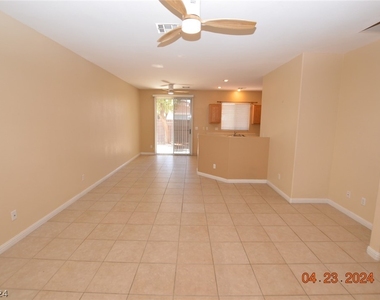 2613 Heathrow Street - Photo Thumbnail 3