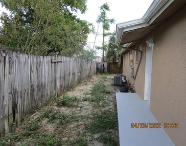 5650 Golden Nugget Drive - Photo Thumbnail 16