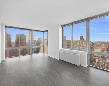 408 East 92nd Street - Photo Thumbnail 2