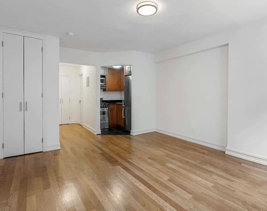 417 east 87th street - Photo Thumbnail 2