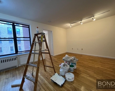 162 West 80th Street - Photo Thumbnail 3