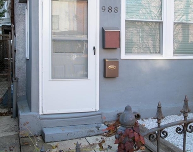 988 N Randolph St - Photo Thumbnail 1