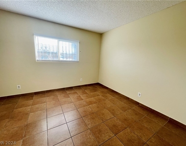 2420 Ellis Street - Photo Thumbnail 11