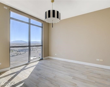 200 W Sahara Avenue - Photo Thumbnail 6