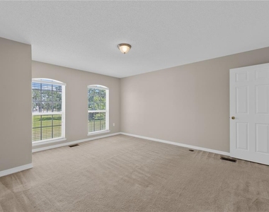 2922 Clarabelle Court - Photo Thumbnail 19