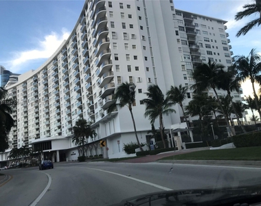 6039 Collins Ave - Photo Thumbnail 33