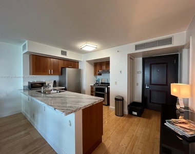 9499 Collins Ave - Photo Thumbnail 18