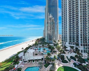 18101 Collins Ave - Photo Thumbnail 16