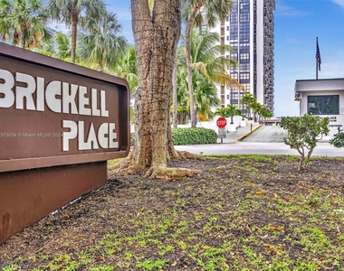 1865 Brickell Ave - Photo Thumbnail 42