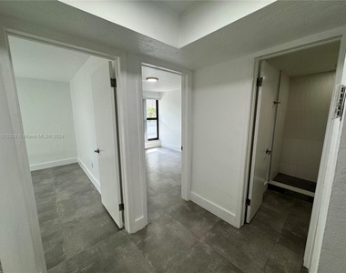 3011 Sw 1st Ave - Photo Thumbnail 9