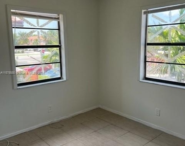 3171 Coral Ridge Dr - Photo Thumbnail 7