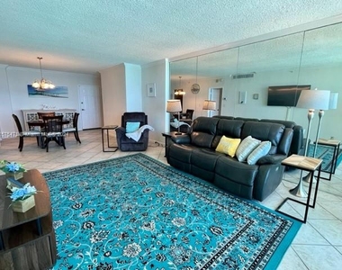 2501 S Ocean Dr - Photo Thumbnail 1