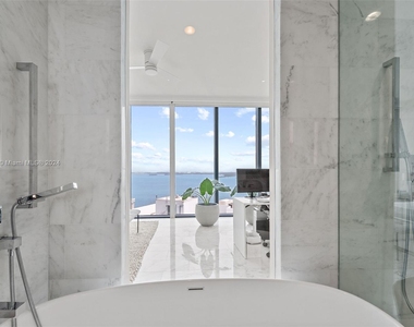 1451 Brickell Ave - Photo Thumbnail 21