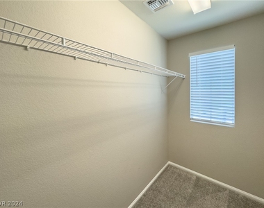 3206 Mckenna Dawn Avenue - Photo Thumbnail 12