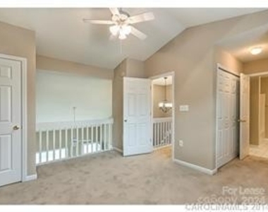 12312 Bluestem Lane - Photo Thumbnail 11